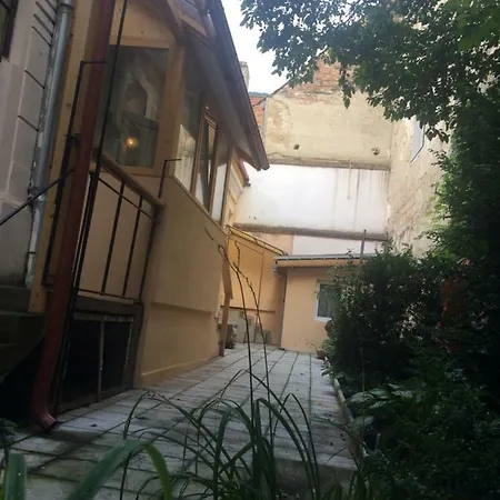 Littel Studio In Old City Center Брашов